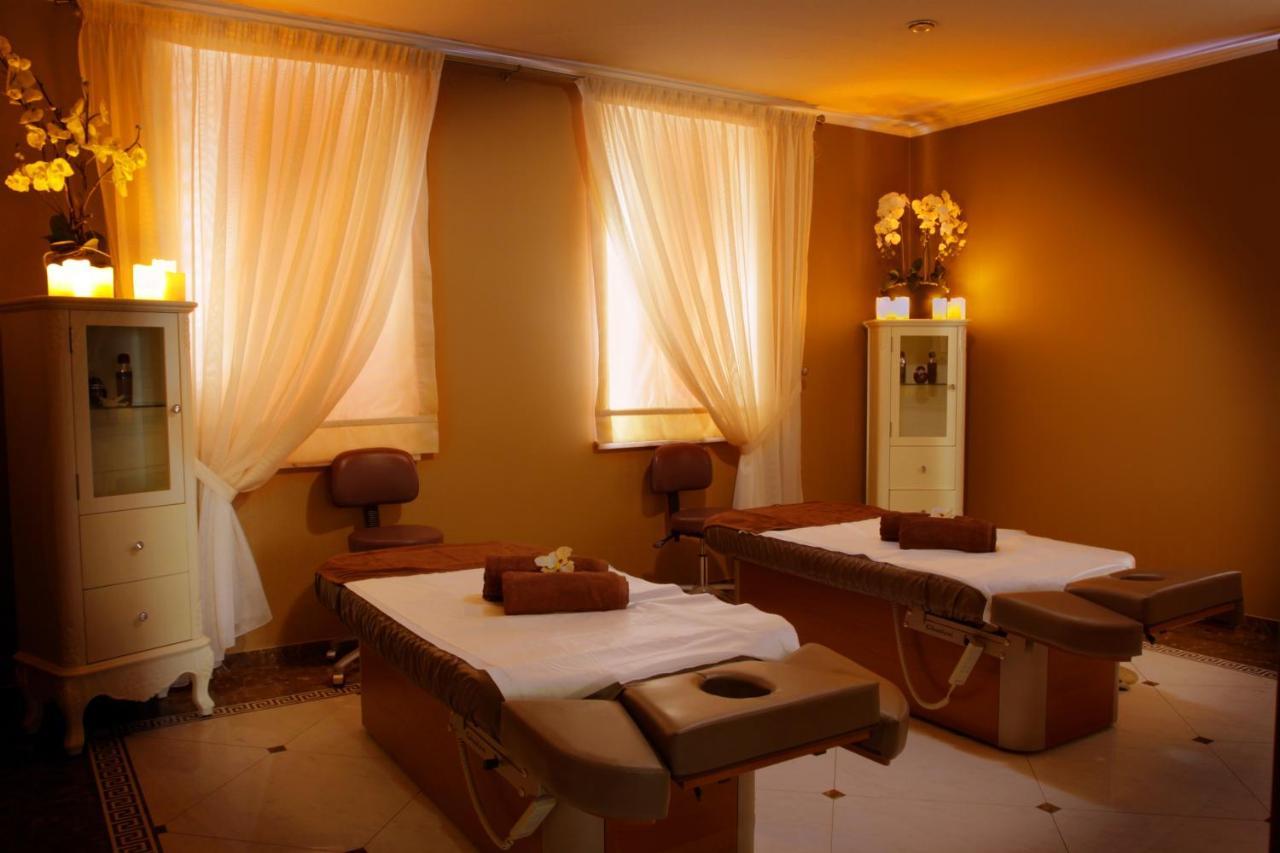 Palac Zelechow Spa & Wellness Eksteriør bilde
