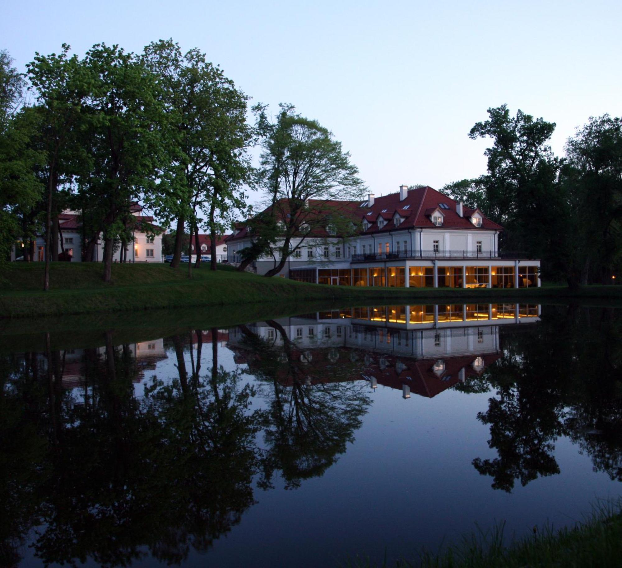 Palac Zelechow Spa & Wellness Eksteriør bilde
