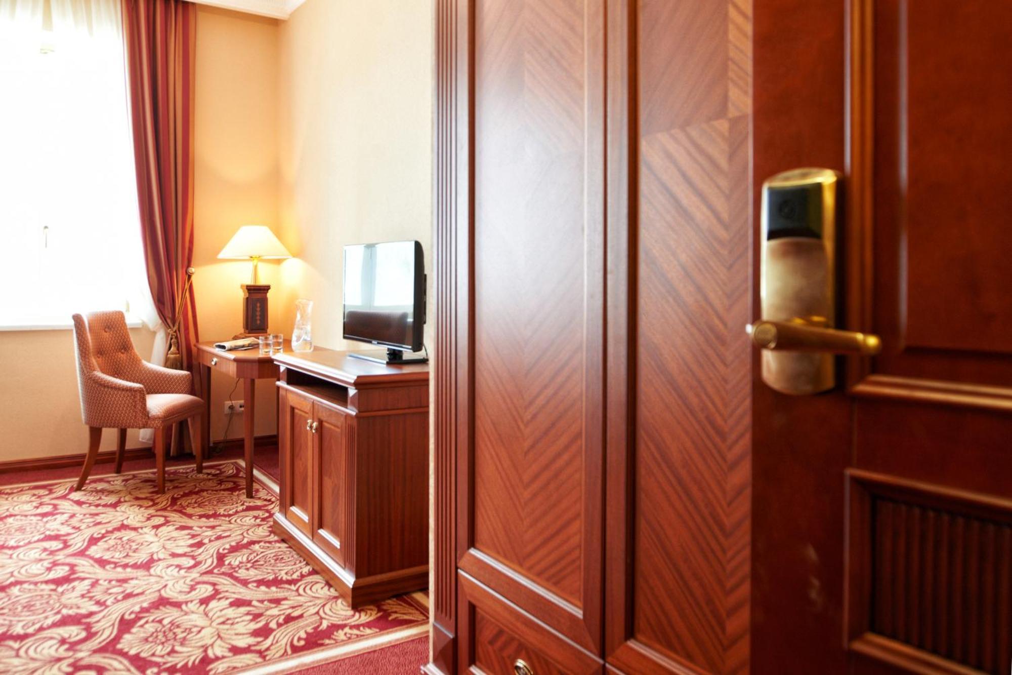 Palac Zelechow Spa & Wellness Eksteriør bilde