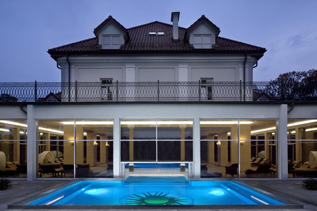 Palac Zelechow Spa & Wellness Eksteriør bilde